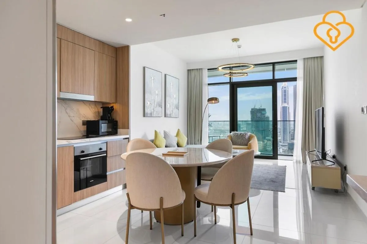 Keysplease 2 Bedroom Beach Vista, Emaar Beachfront Dubai